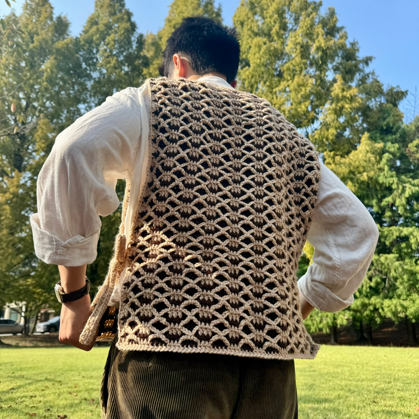 Vest, back